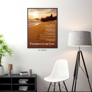 Footprints In The Sand Poster (18x24)